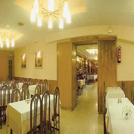 Continental Hotel 2*